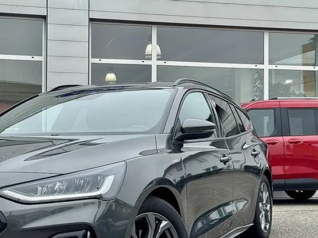 Ford Focus EcoBoost ST Line