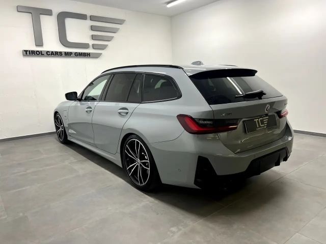 BMW 330 330e Touring xDrive
