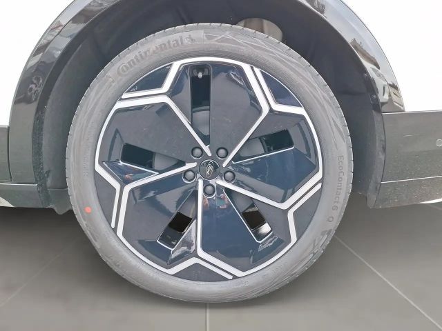 Ford Capri Premium RWD