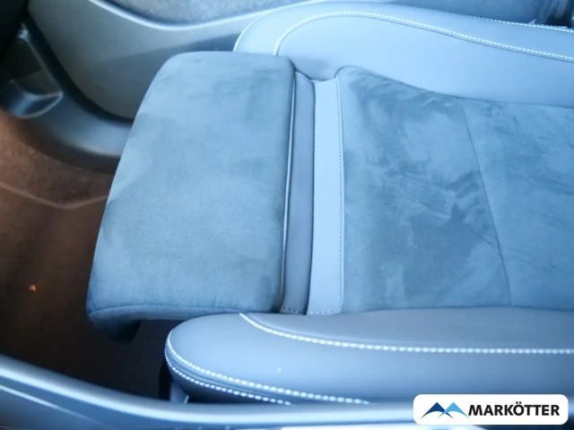 Volvo C40 AWD Twin Engine