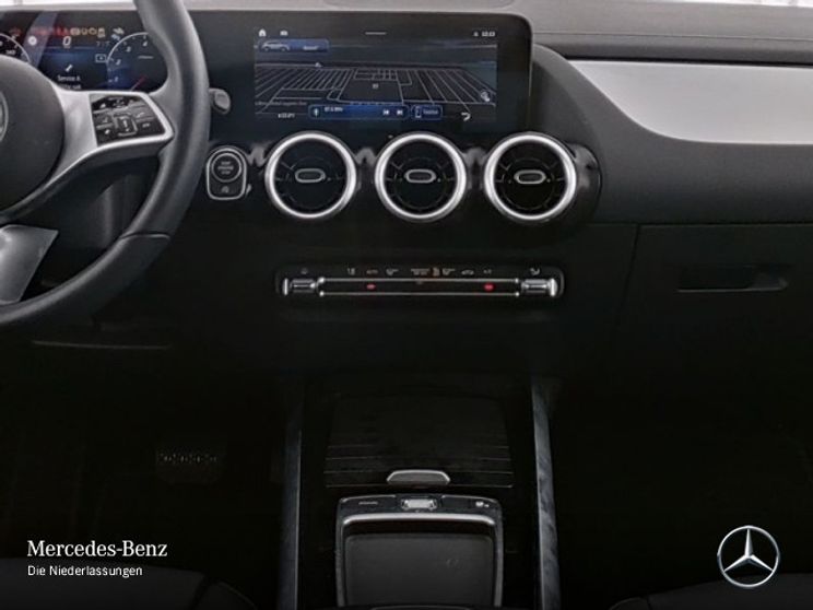 Mercedes-Benz GLA 180 Progressive