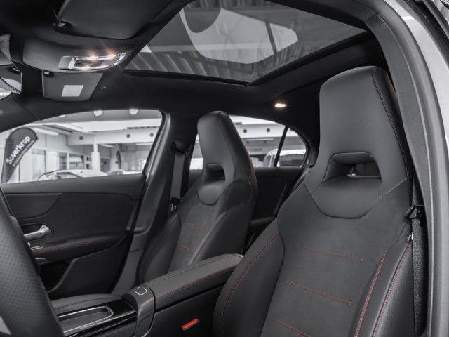 Mercedes-Benz A 200 A 200 d