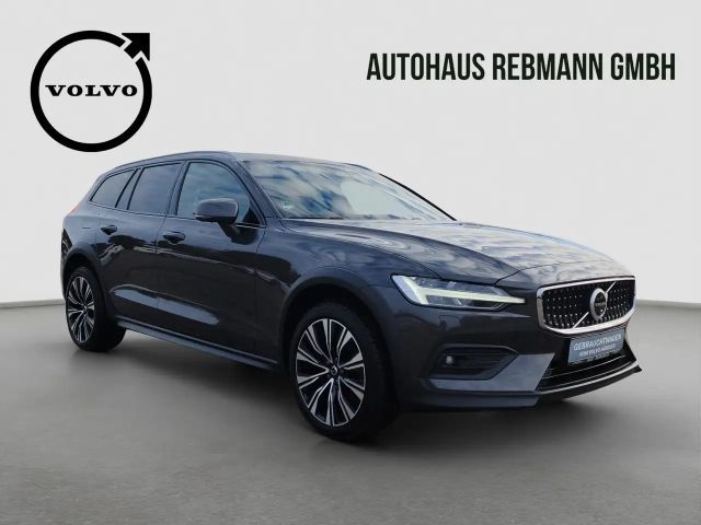 Volvo V60 Cross Country AWD Ultimate