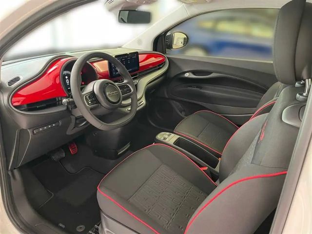 Fiat 500e 42 kWh RED