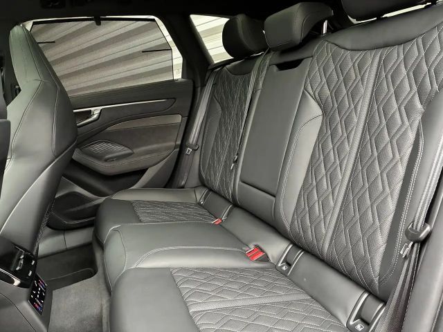 Audi A6 e-tron Quattro