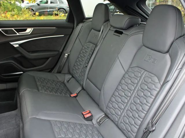 Audi RS6 Avant Performance Quattro