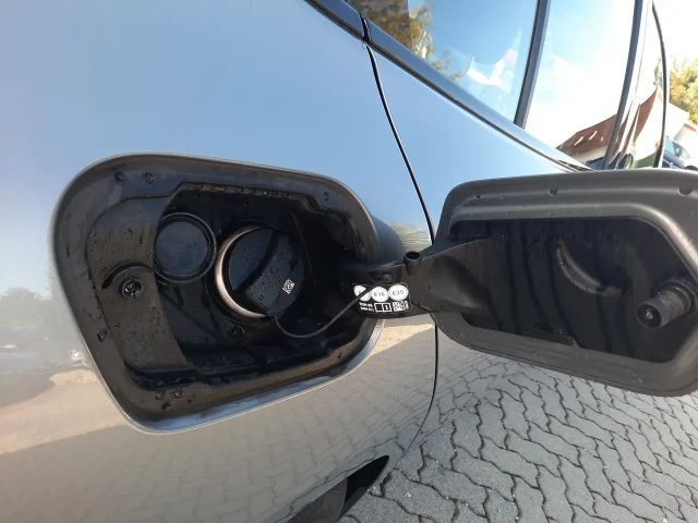 BMW 118 118i Sedan Sport Line