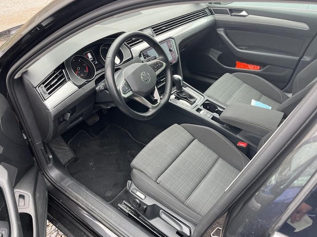 Volkswagen Passat Business R-Line Variant