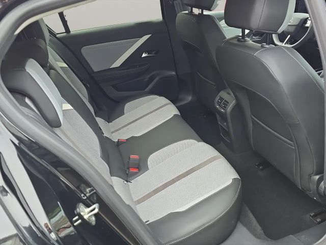 Opel Astra 1.2 Turbo Elegance Turbo