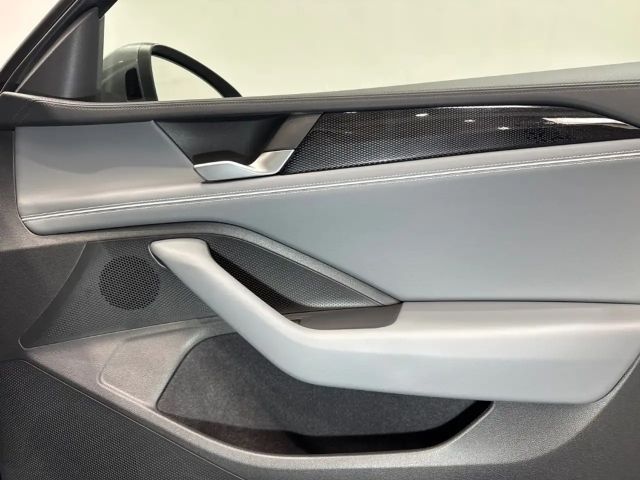 Volkswagen Passat 1.5 eTSI DSG Variant