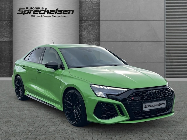 Audi RS3 Quattro S-Tronic Sedan