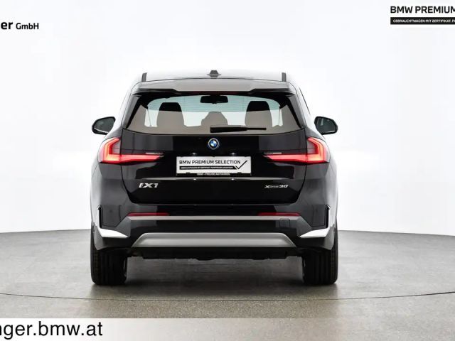 BMW iX1 xDrive30