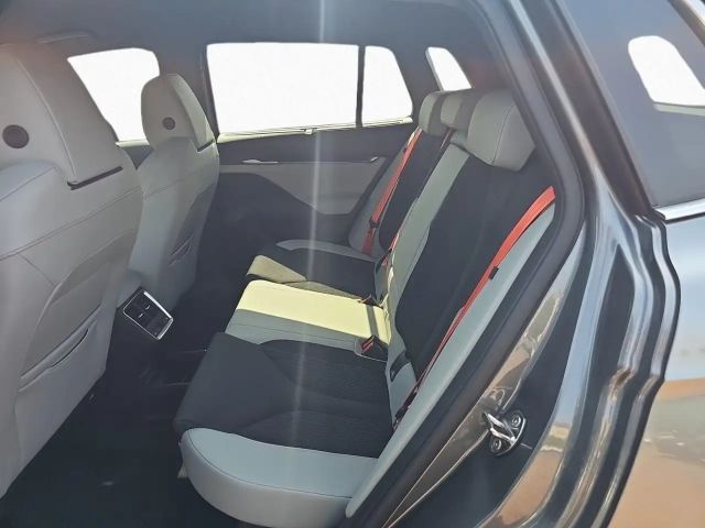 Skoda Elroq 82 kWh Batterie Elektromotor 210 kW 1-Gang