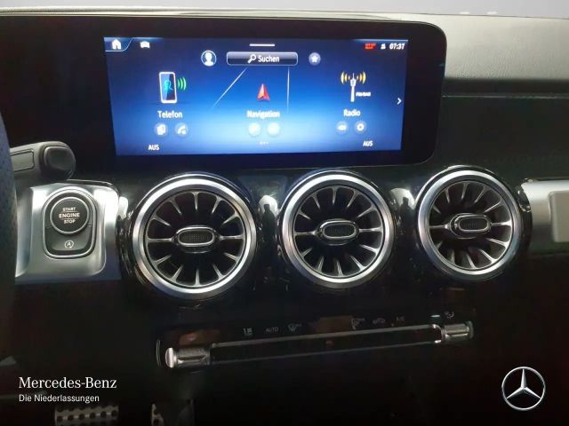 Mercedes-Benz GLB 180 AMG Line