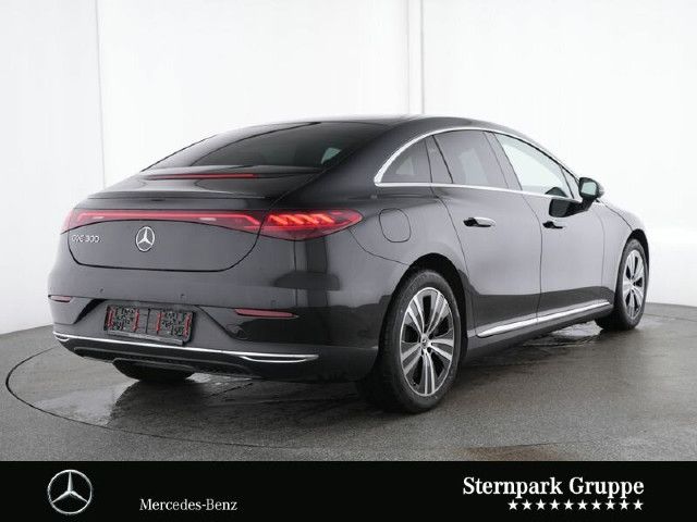 Mercedes-Benz EQE 300 Sedan