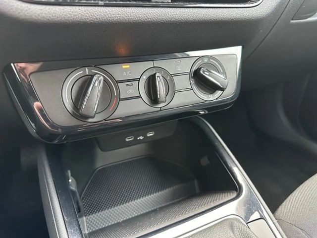 Skoda Fabia 1.0 TSI Selection