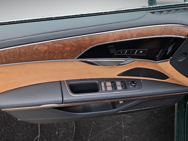 Audi A8 60 TFSI Quattro