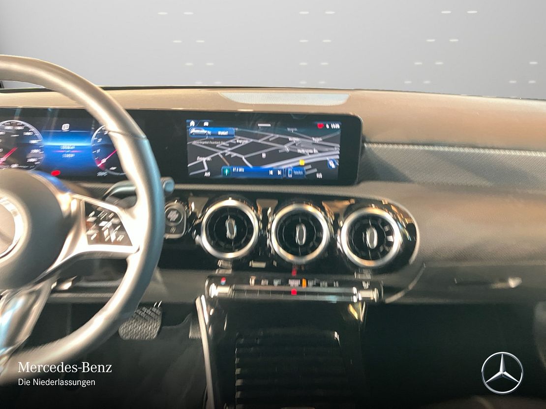 Mercedes-Benz A 200 Progressive