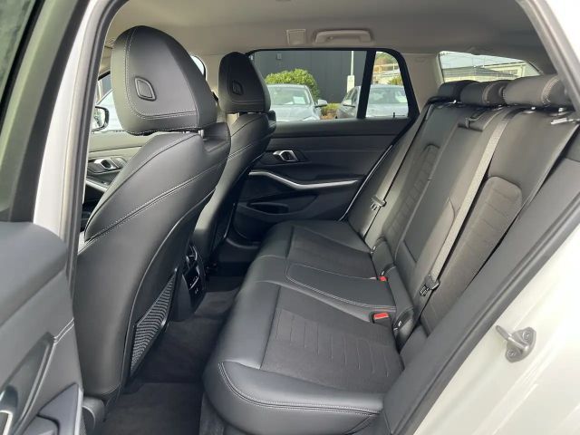 BMW 320 320d Touring xDrive