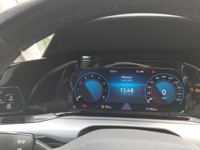 Volkswagen Golf 1.0 TSI Life Variant