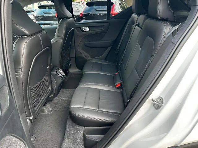 Volvo XC40 Dark Plus