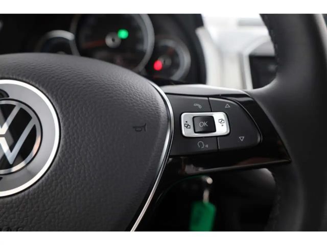 Volkswagen e-up! Move Move up!