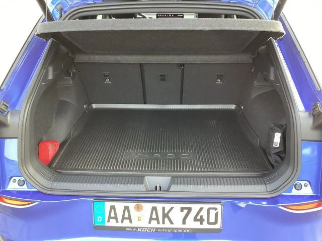 Volkswagen T-Roc 1.5 eTSI DSG R-Line