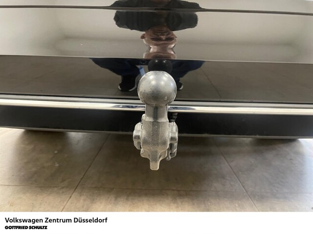 Volkswagen Golf 2.0 TDI DSG Life Variant