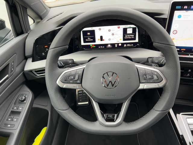 Volkswagen Golf 1.5 eTSI DSG