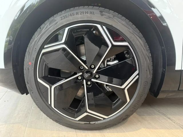 Ford Capri Premium RWD