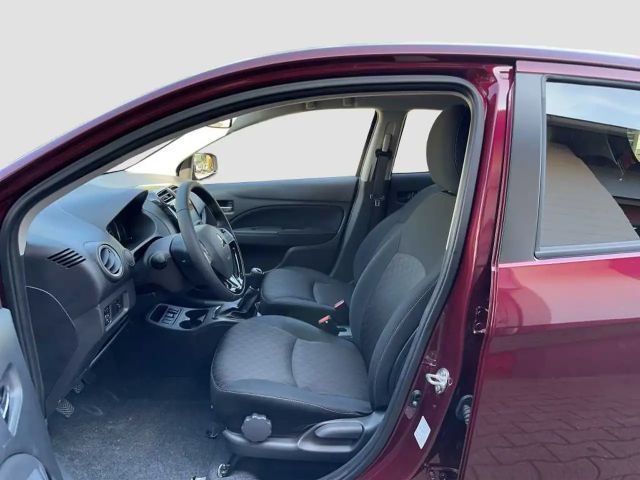 Mitsubishi Space Star Star