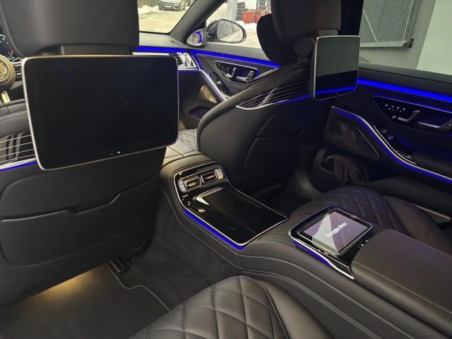 Mercedes-Benz S 580 4MATIC AMG Line Sedan