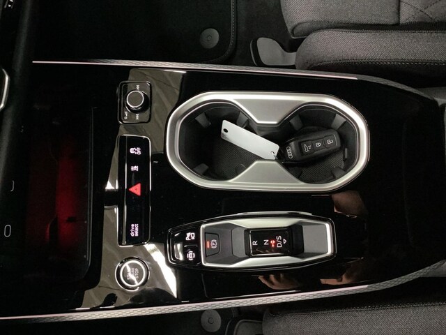 Audi A6 Avant Quattro S-Tronic