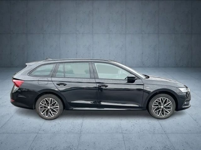 Skoda Octavia 1.5 TSI Clever Combi