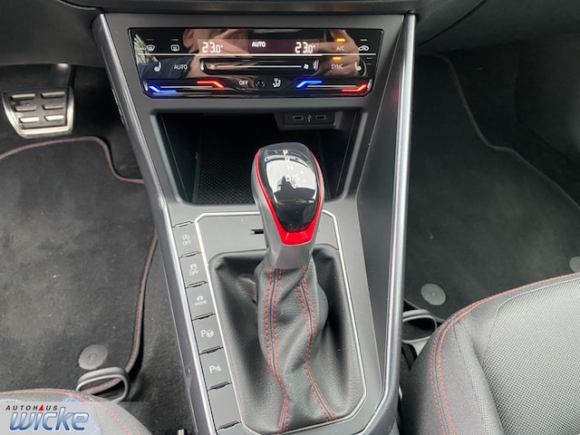 Volkswagen Polo 2.0 TSI DSG GTI