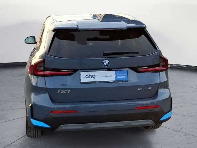 BMW iX1 xDrive30