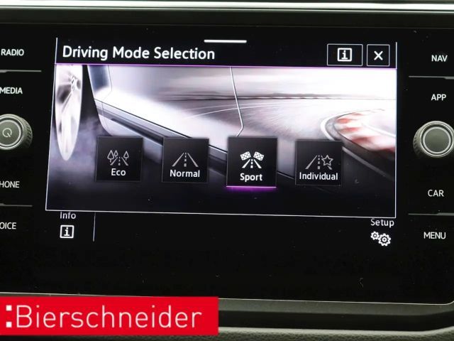 Volkswagen Tiguan 2.0 TDI DSG R-Line Style