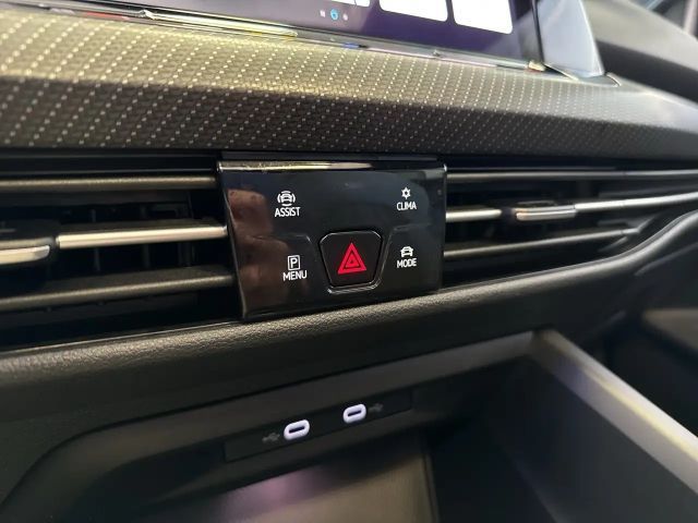 Volkswagen Golf 1.5 eTSI DSG