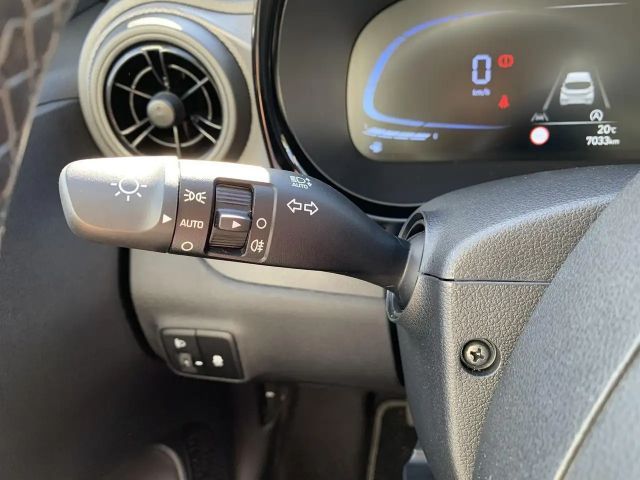 Hyundai i10 1.0T-GDI Virtual+Winterpaket+Kamera+CarPlay