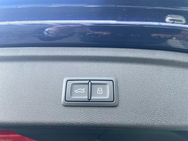 Audi A3 30 TFSI Sedan