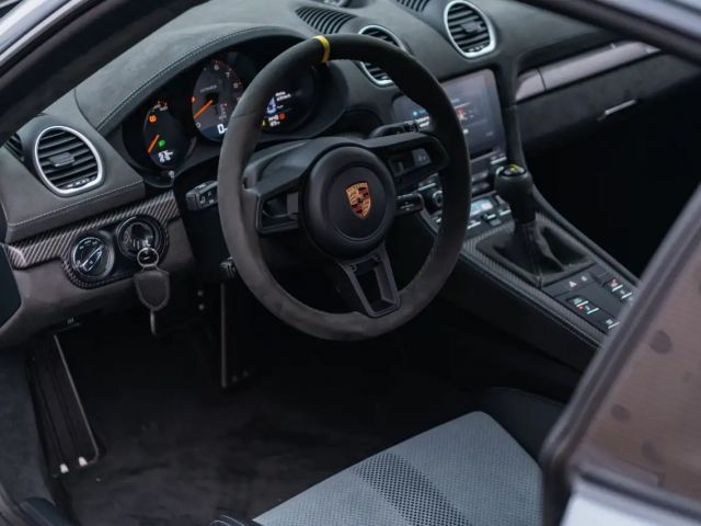 Porsche Cayman 718 Coupé RS