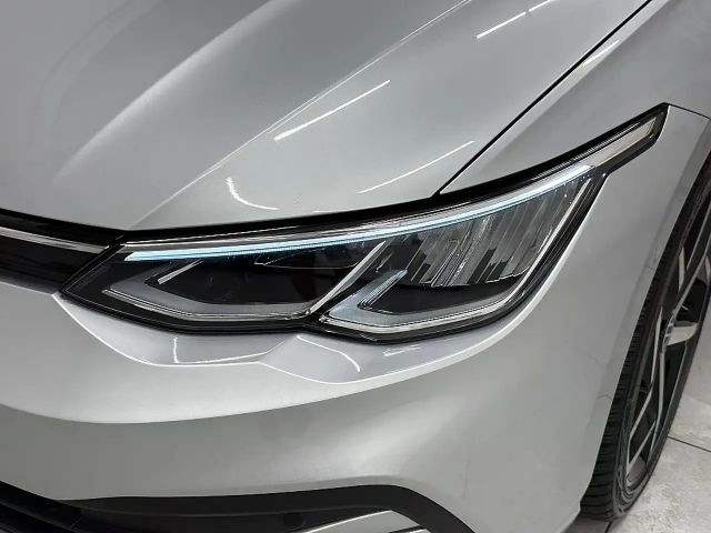 Volkswagen Golf DSG Life Variant