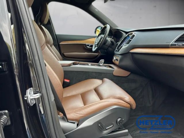 Volvo XC90 AWD Momentum