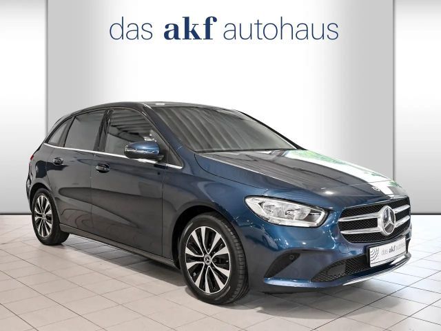 Mercedes-Benz B 220 B 220 d Style
