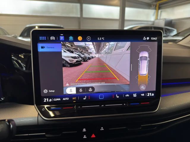 Volkswagen Golf 1.5 eTSI DSG Style Variant