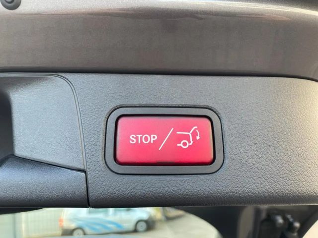 Mercedes-Benz B 180 Sedan