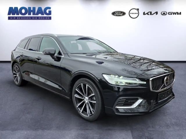 Volvo V60 AWD Core Hybrid T6