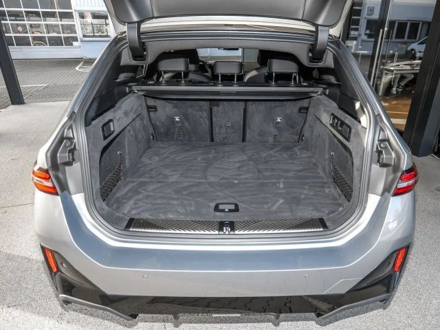 BMW 540 540d M-Sport Touring xDrive