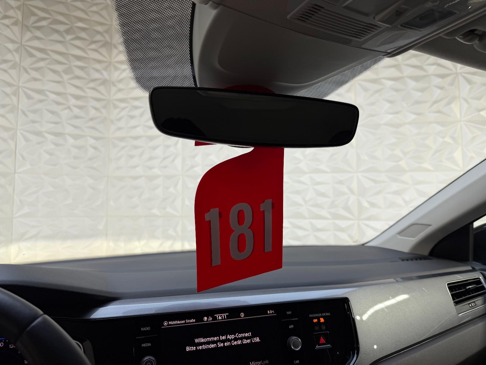 Volkswagen Taigo 1.0 TSI DSG Style