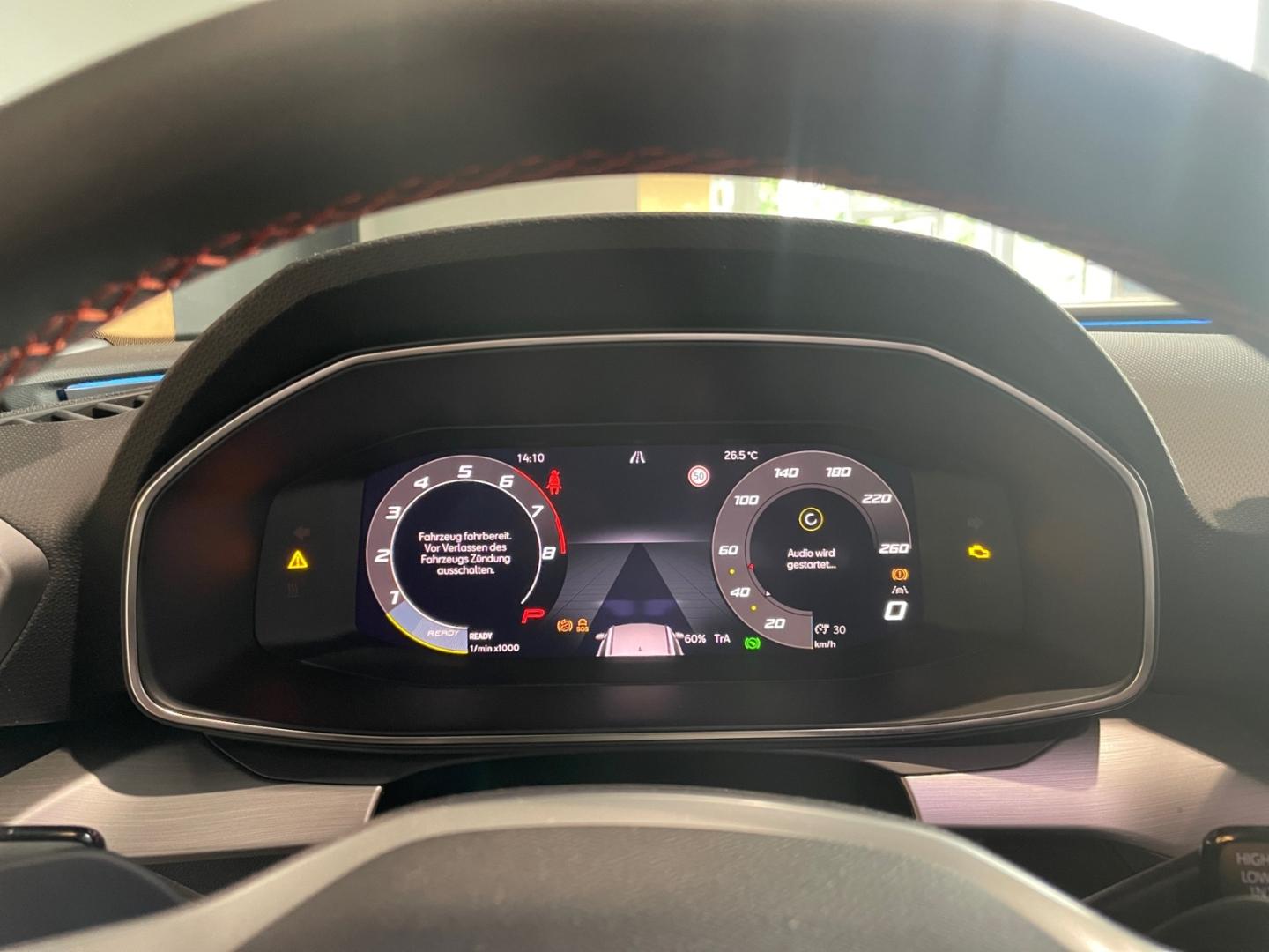 Seat Leon 1.5 eTSI Black DSG FR-lijn Sportstourer